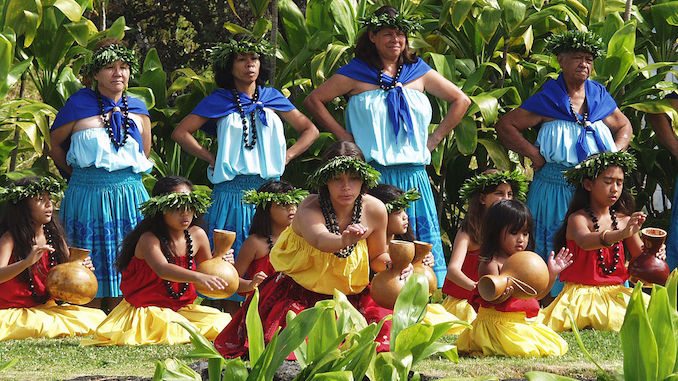 travel phpto to inspire Hawaiian language study